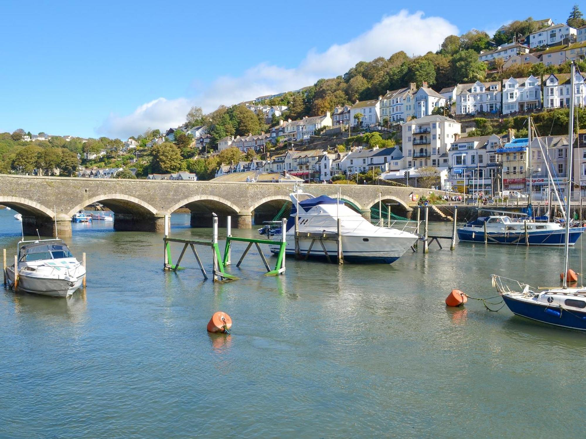 Linhay * Looe